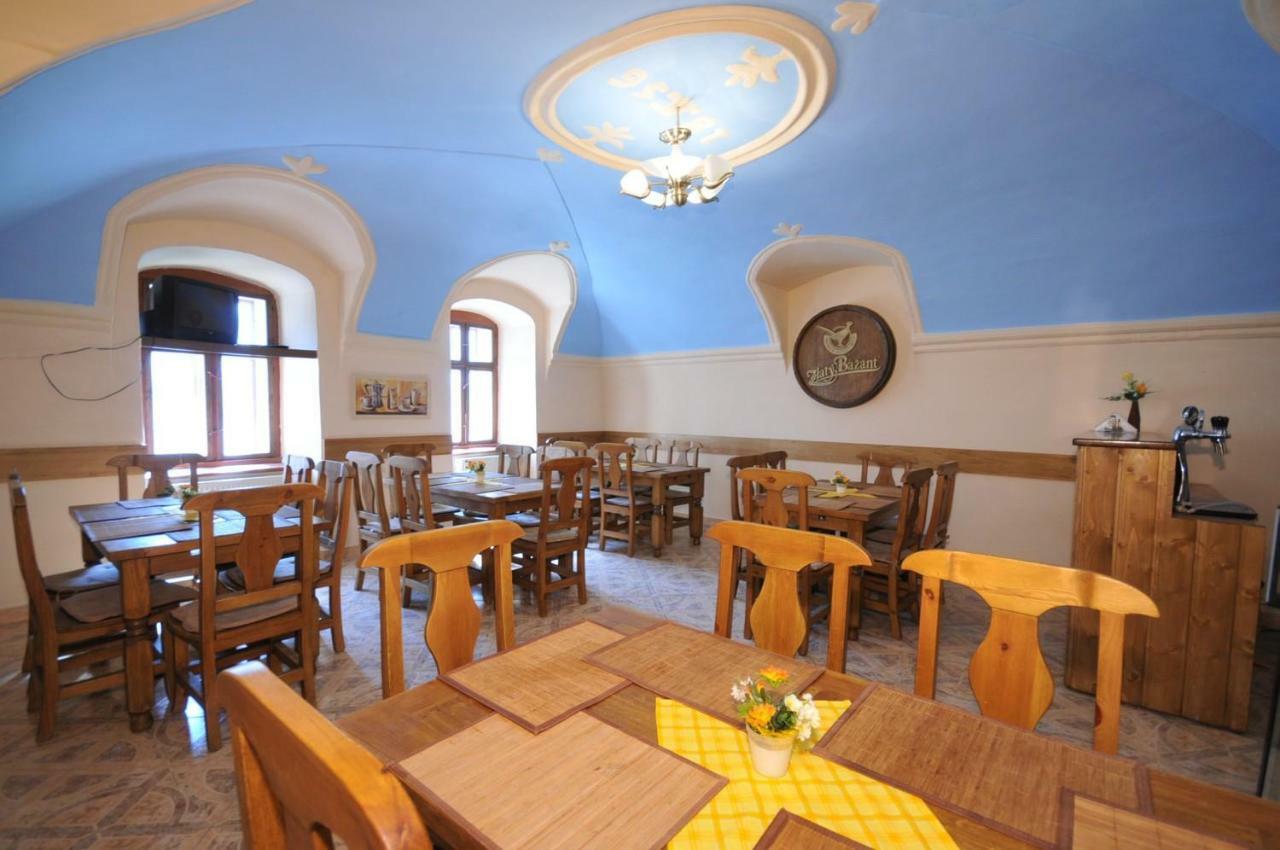 Penzion Maria Vrbov Ngoại thất bức ảnh
